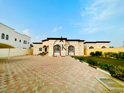 Renovated Ground Floor Huge Yard Driver Room