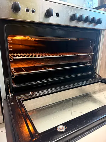 Siemens stove oven (5burners)