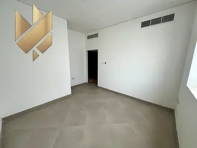 شقه اول ساكن للايجار - القليعه بالقرب من الكورنيش