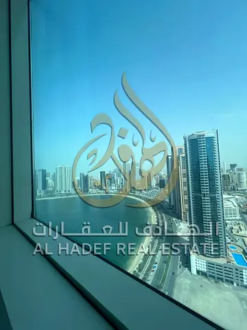 3 غرف نوم وصالة موقع مميز في الخان على كورنيش الخان مباشرة جيم مجاني مسبح مجاني باركن مجاني قريب من جميع الخدمات مناسب للعائلات