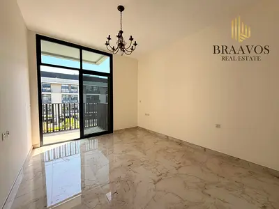 PREMIUM BUILDING | SPACIOUS | POOL VIEW
