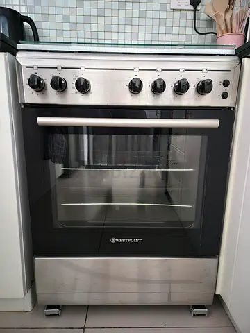 Westpoint Gas Cooker - incl. Heavy Duty Appliance Rollers