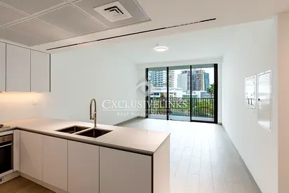 Vacant | Modern 2 Bed with Maid's | Skyline Views