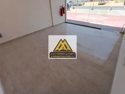 فرصة مميزة لبدء أو توسيع نشاطك التجاري في منطقة الجرف 3، بموقع حيوي وقريب من مختلف الخدمات والمناطق الصناعية والتجارية.