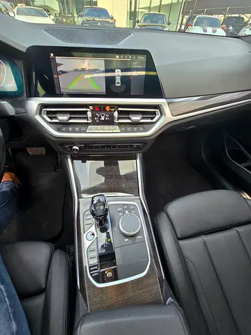 BMW 3 Series 330i, миниатюра 13