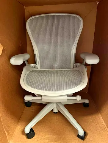 Herman Miller Areon Remastered size B  for selling