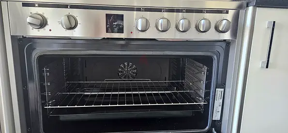 Stainless Steel Built-in Electric Oven with 6 Knobs and Fan