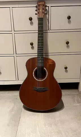 Kadence SHM03 Semi-acoustic guitar brand new