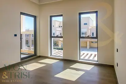 4 Bedroom | Brand New | Good Location