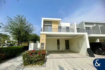 Corner Plot | 4 Bedroom | Maid | Vacant May