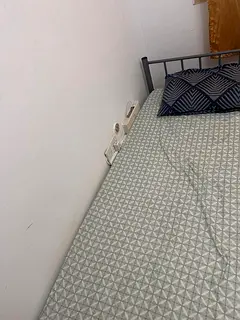 Bed space available for Bachelor men