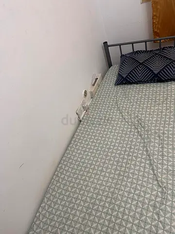 Bed space available for Bachelor men