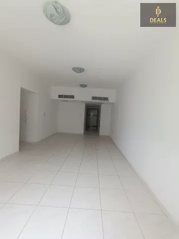 شقة غرفتين وصالة للإيجار في الراشدية 3 – بالقرب من Grand Mall Ajman