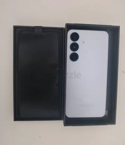 Samsung Galaxy S25 in immaculate condition