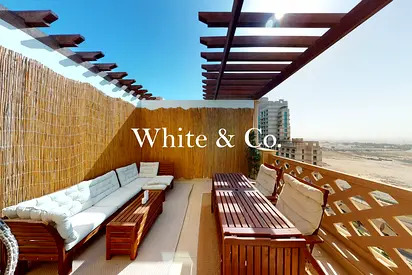 TERRACE | SPACIOUS LAYOUT | UPGRADED