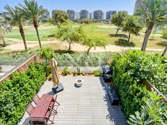2 Bed | Upgraded + Remodelled | Vacant