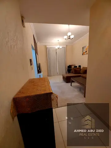 ارقي وافضل غرفه وصاله/مفروش مودرن بالكامل/شامل جميع الفواتير/لوكيشن مميز جدا /بلكونه اطلاله مفتوحهعلي الشارع /سعر مميز جدا /سهوله التعامل/لضمان الراحه