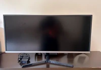 Samsung 34 Ultra-wide Monitor