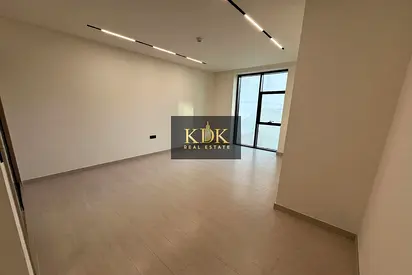 Fitted Kitchen | Community View | Ready To Move