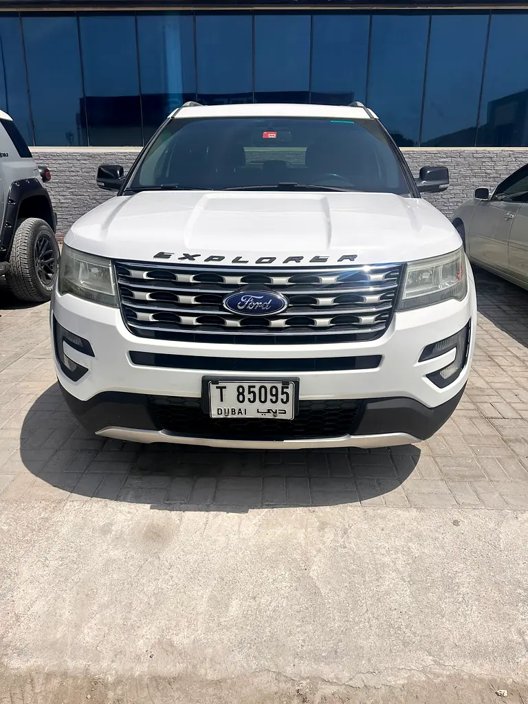 Ford Explorer 2017 — photo 1 of 16