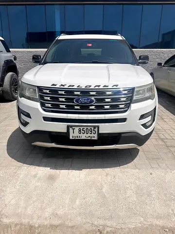 Ford Explorer XLT in good condition