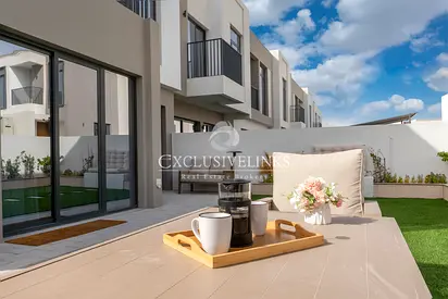 Vacant on Transfer | Single Row | Upgraded