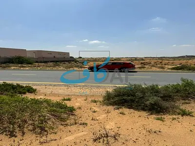 أرض سكنية استثمارية متميزة في المطرق بالشارقة بمساحة 3,003 قدم مربع جاهزة للبناء الفوري بسعر استثماري مذهل يبلغ 413,000 درهم فقط بنظام الدفع الكاش.