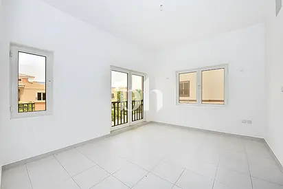 Spacious I Private Pool | Large Plot| Upgraded