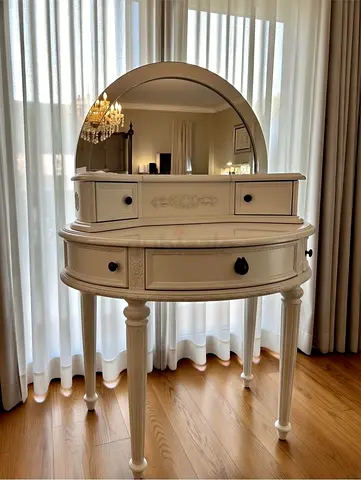 Pottery Barn Powder Table