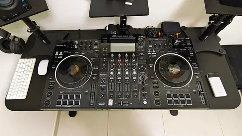 Pioneer XDJ XZ All-In-One DJ Console with Decksaver