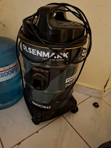 Olsenmark Wet  Dry Vacuum Cleaner (used)