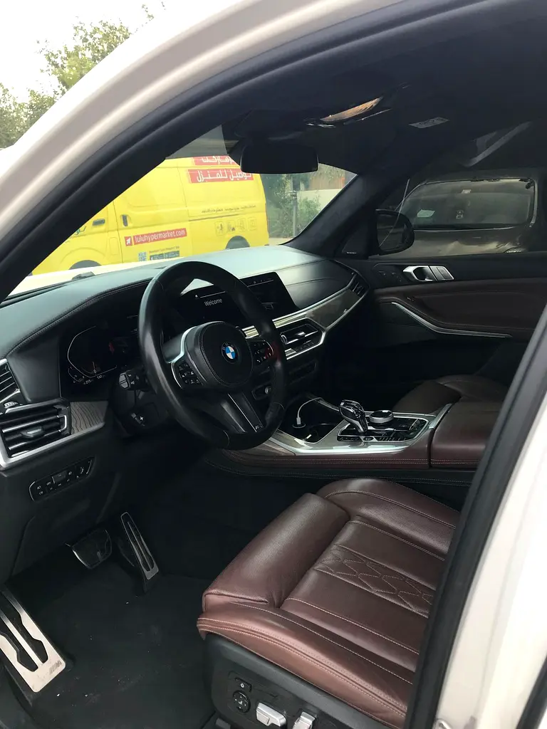 740i xDrive