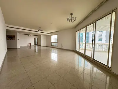 أكبر 4 غرف وصالة بمنطقة المجاز 3 | غرفتين ماستر | 5 حمام | غرفة خادمة ماستر | تكييف مركزى مجانى | جيم ومسبح و منطقة لعب اطفال | خزائن بالحائط