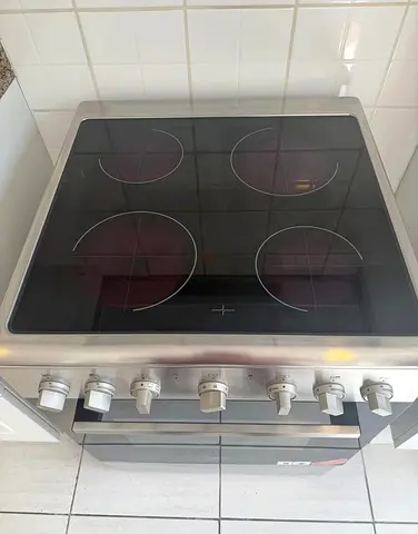 Media 4 hubs brand new condition for sale