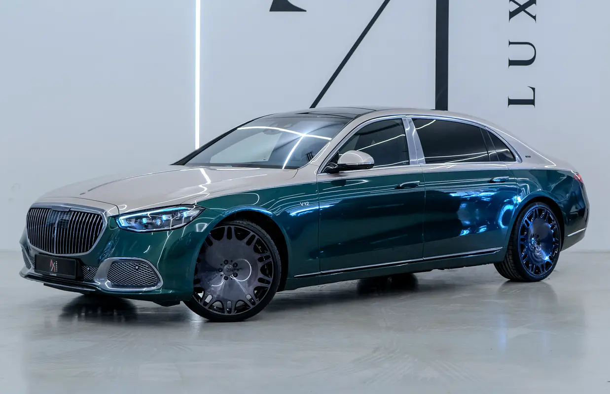 Mercedes-Maybach S-Class 2023 — photo 1 of 19