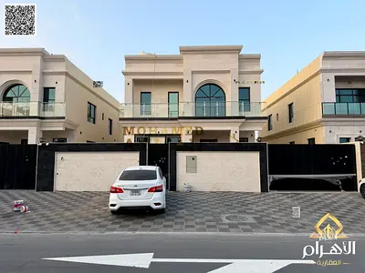 فيلا للبيع في الروضة 3 – شارع وسكة | أرض 5500 قدم | 5 غرف ماستر بالخزائن