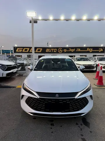 New BYD Qin L 2025 - Chinese Specs - Available Now!