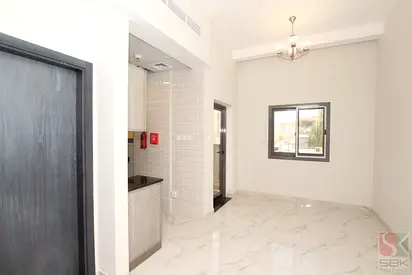 One Month Rent Free-Spacious 1 BR