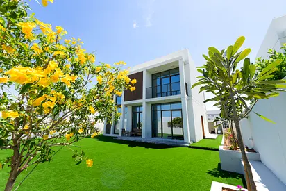 Ready | Landscaped Villa | Semi Furnished