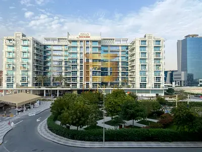 Closed Kitchen Community View Well Maintained