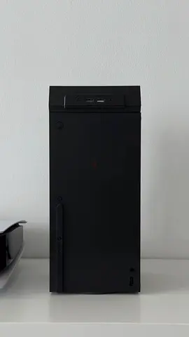 Xbox Series X - Excellent Condition + Accessories