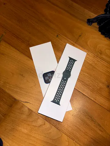 Apple watch SE 2 44mm GPS midnight color (with box and charger, 100% batery capacity)