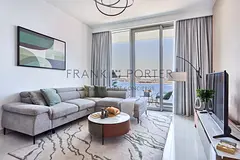 Immaculate 2BR with Sea Views - Emaar Beachfront| Private Beach Access| Ideal for Mid - Term, Monthl