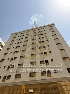 Includes 6 retail shops • Land area: 10,000 sq ft 💰 Annual income: AED 2,550,000 💰 Asking pr