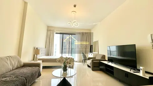 Brand new studio / Monthly rent base/ 4 cheques contact now urgent