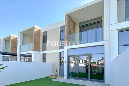 Single Row | 3 Bed + Maids | Available Now