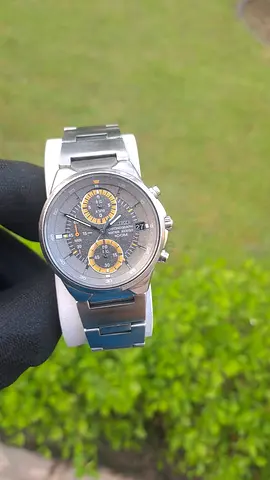 Seiko SUS  rare Chronograph V657-0A10 Gray dial Perfect working  Japanese movement watch date only