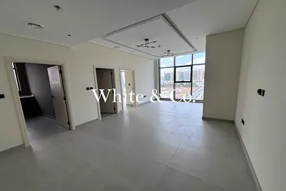 NEXT TO METRO| APPLIANCES | CLOSED KITCHEN