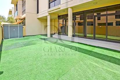 Fully furnished | Close To Park Entrance | THM1