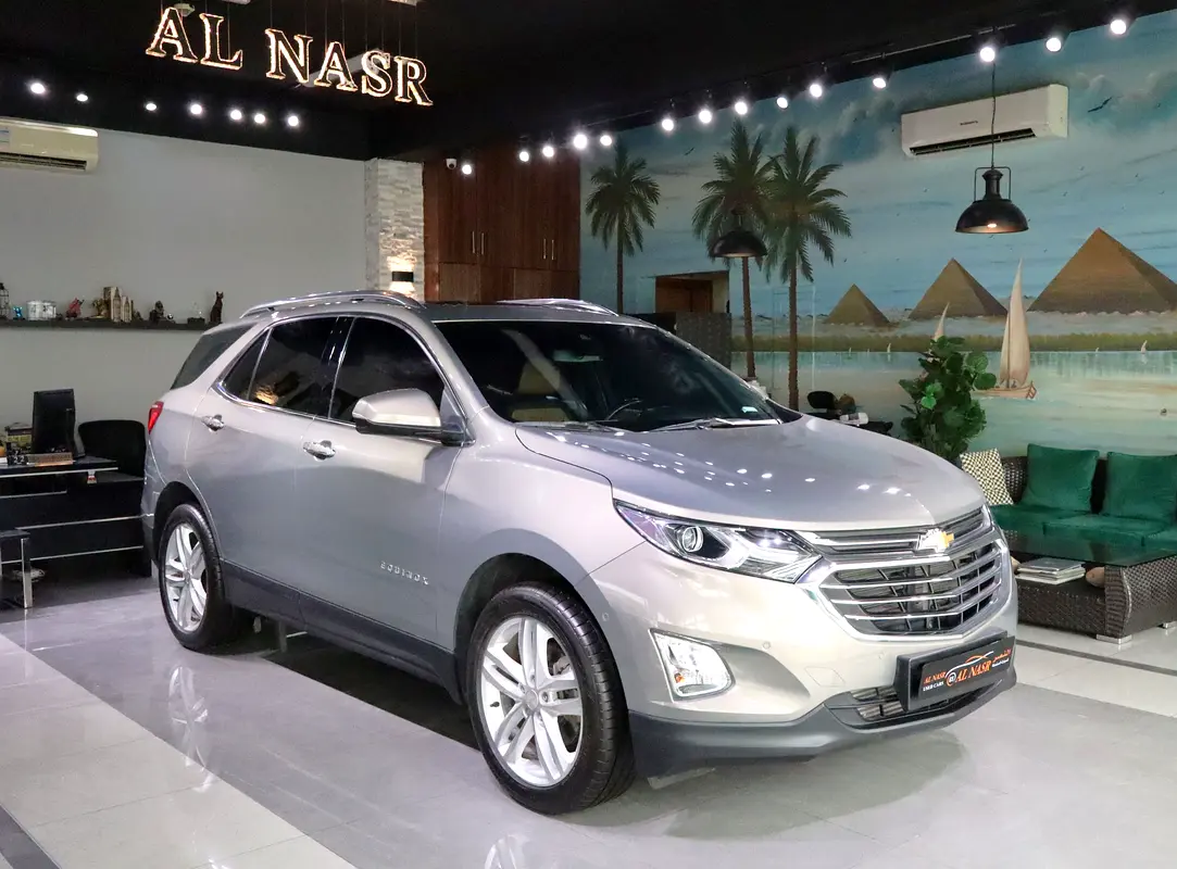 Chevrolet Equinox 2019 — photo 1 of 18